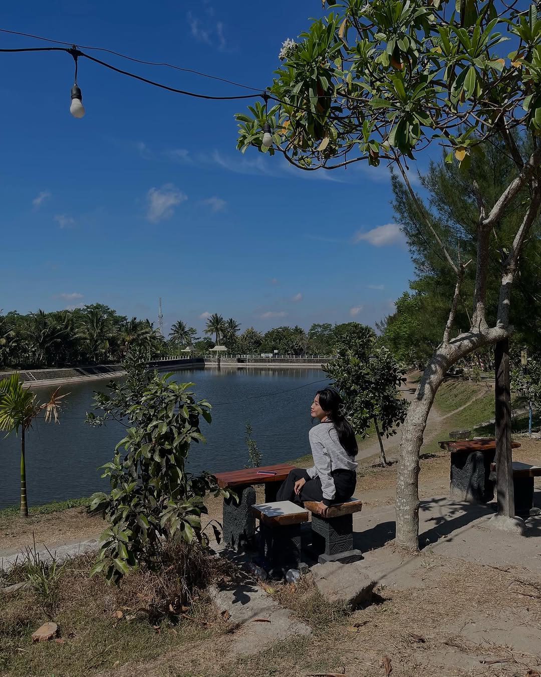 Pemandangan Embung Kaliaji di Sleman Yogyakarta